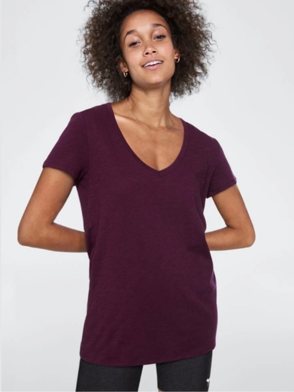 Victoria’s Secret PINK Purple V-Neck Tee Soft Casual Basic Top Size Medium